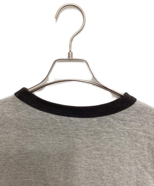 jim&lany（ジム&ラニ―）jim&lany (ジム&ラニ―) ウィングフットプリントリンガーTシャツ グレー サイズ:Lの古着・服飾アイテム