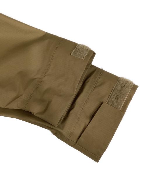 BEYOND（ビヨンド）BEYOND (ビヨンド) PCU Level6 Jacket/レベル6 ハードシェルジャケット ブラウン サイズ:Sの古着・服飾アイテム