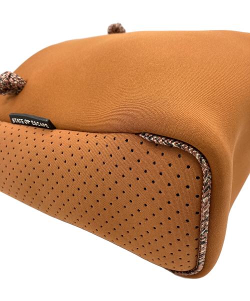 STATE OF ESCAPE（ステイトオブエスケープ）STATE OF ESCAPE (ステイトオブエスケープ) Ron Herman (ロンハーマン) 別注ソジョーンミニショルダーバッグ オレンジの古着・服飾アイテム