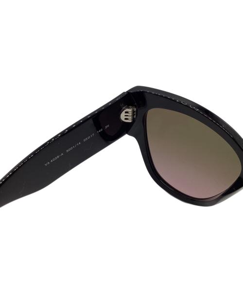 VALENTINO（ヴァレンティノ）VALENTINO (ヴァレンティノ) キャットアイサングラス ブラック サイズ:SIZE 55□17 140の古着・服飾アイテム