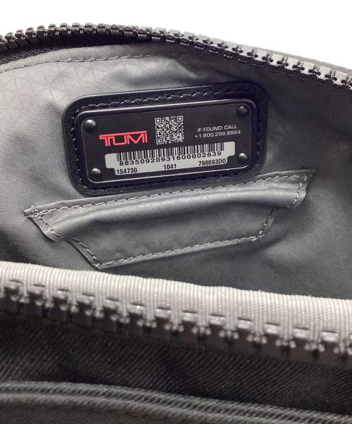 TUMI（トゥミ）TUMI (トゥミ) スリムスリングボディバッグ オリーブの古着・服飾アイテム