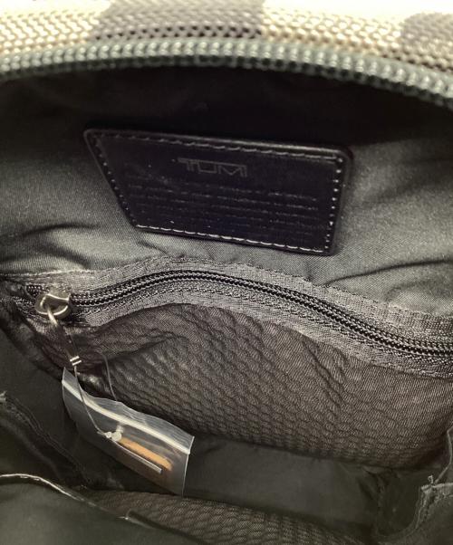 TUMI（トゥミ）TUMI (トゥミ) ハリソン ウエストボディバッグ ブラックの古着・服飾アイテム