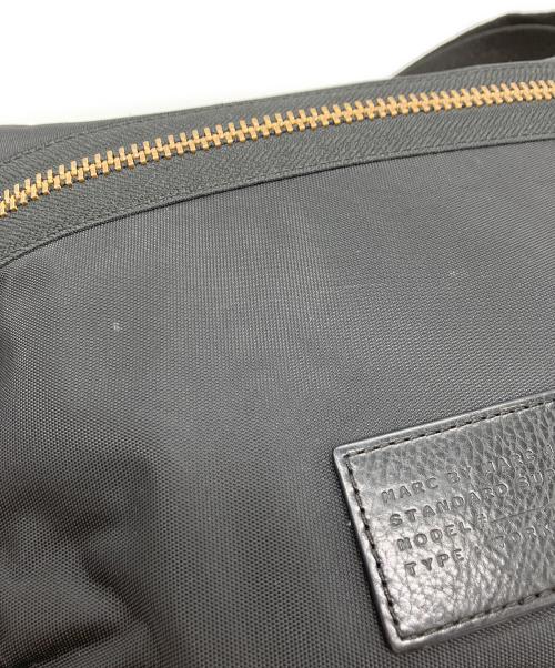 MARC JACOBS（マークジェイコブス）MARC JACOBS (マークジェイコブス) ナイロンショルダーバッグ ブラックの古着・服飾アイテム