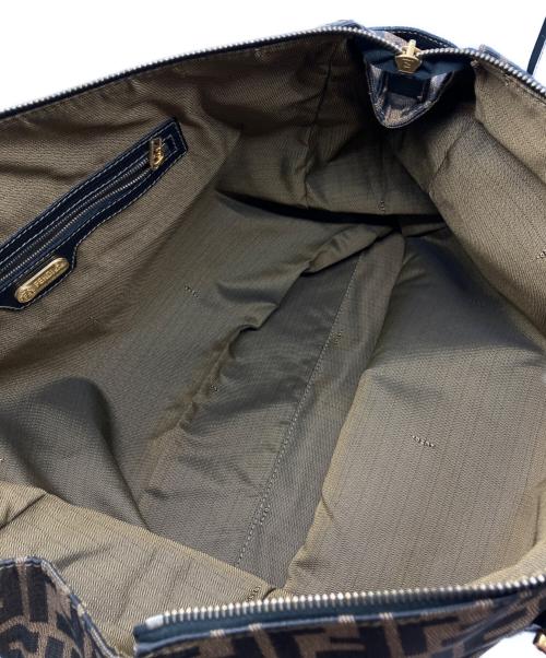 FENDI（フェンディ）FENDI (フェンディ) ズッカ柄2WAYショルダーバッグ+ショルダーストラップセット ブラウンの古着・服飾アイテム