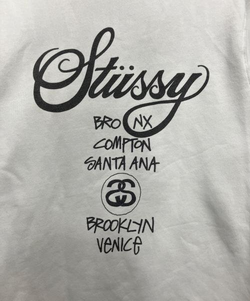stussy（ステューシー）stussy (ステューシー) DOVER STREET MARKET (ドーバー ストリート マーケット) ロゴプリントスウェット ベージュ サイズ:Mの古着・服飾アイテム