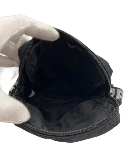 SUPREME（シュプリーム）SUPREME (シュプリーム) ショルダーバッグ ブラックの古着・服飾アイテム