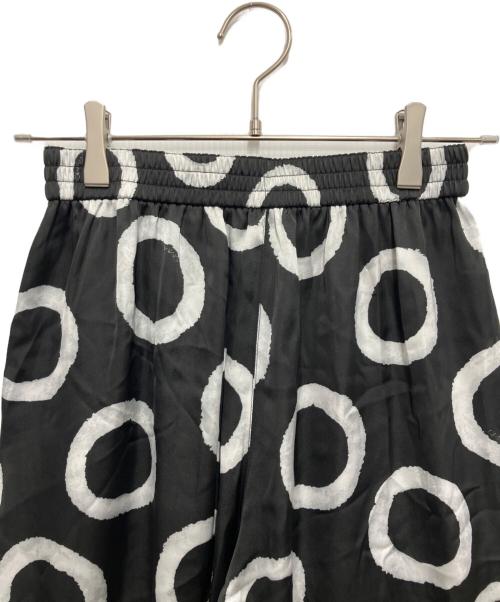 OMMO（オーエムエムオー）OMMO (オーエムエムオー) サークル型スーパーリラックスパンツ ブラック サイズ:36の古着・服飾アイテム