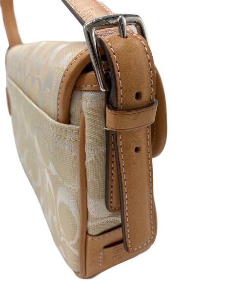 COACH（コーチ）COACH (コーチ) ワンショルダーバッグ ベージュの古着・服飾アイテム
