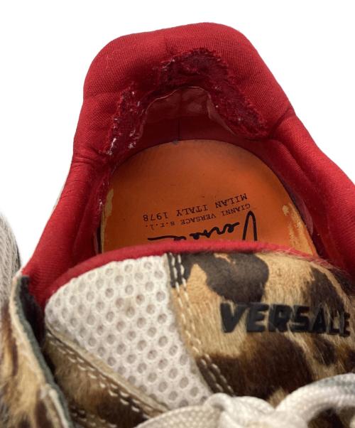 VERSACE（ヴェルサーチェ）VERSACE (ヴェルサーチェ) レオパードスニーカー ブラウン×ホワイト サイズ:43の古着・服飾アイテム