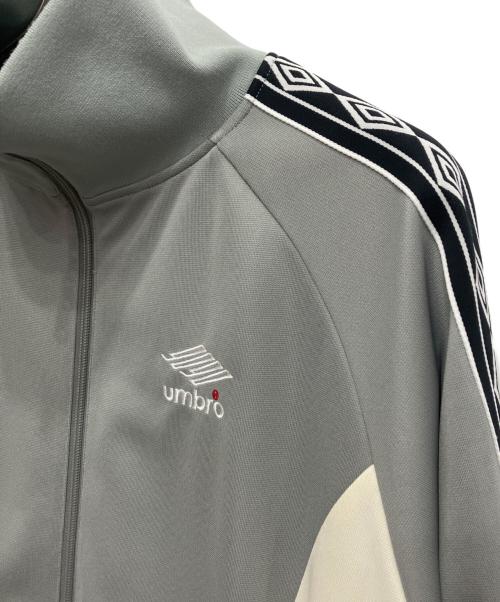 UMBRO（アンブロ）UMBRO (アンブロ) 9090 (9090) Tech Logo Track Jacket グレー サイズ:Mの古着・服飾アイテム