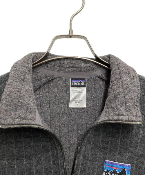 Patagonia（パタゴニア）Patagonia (パタゴニア) QUILT AGAIN JACKET(キルトアゲインジャケット) グレー サイズ:Mの古着・服飾アイテム