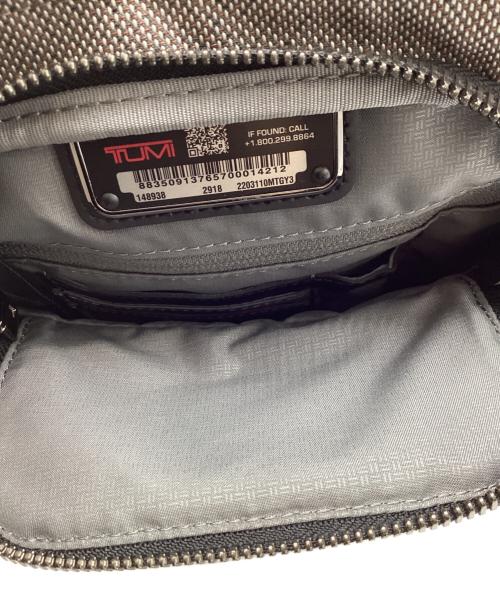 TUMI（トゥミ）TUMI (トゥミ) Pocket Bag Small グレーの古着・服飾アイテム