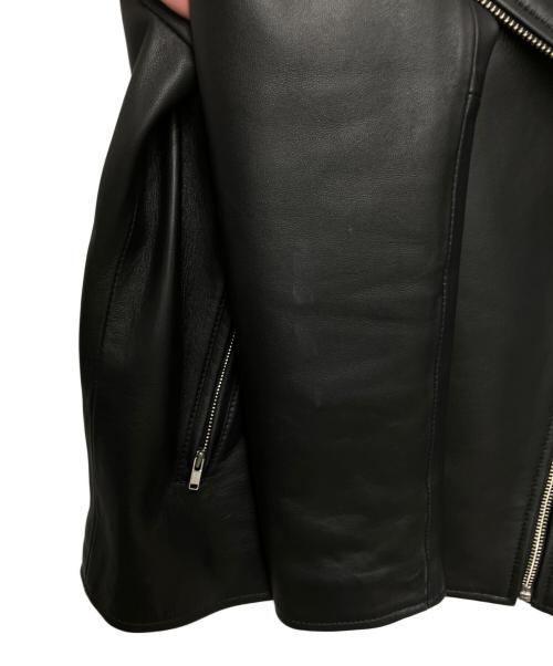 23区（ニジュウサンク）23区 (ニジュウサンク) ラムレザージャケット ブラック サイズ:38の古着・服飾アイテム