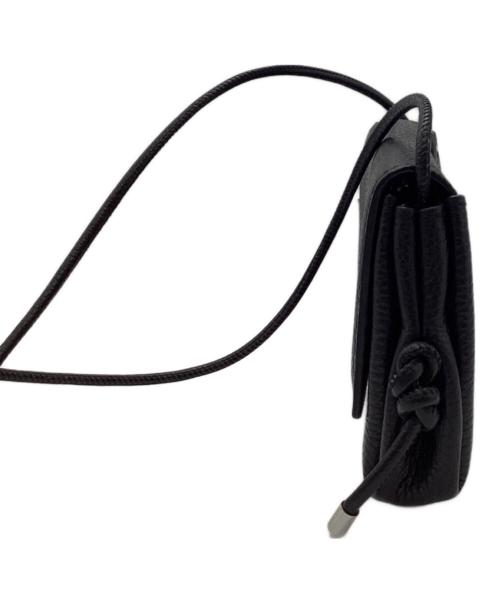 IACUCCI（イアクッチ）IACUCCI (イアクッチ) アバ ウォレットショルダー CERVO ブラックの古着・服飾アイテム