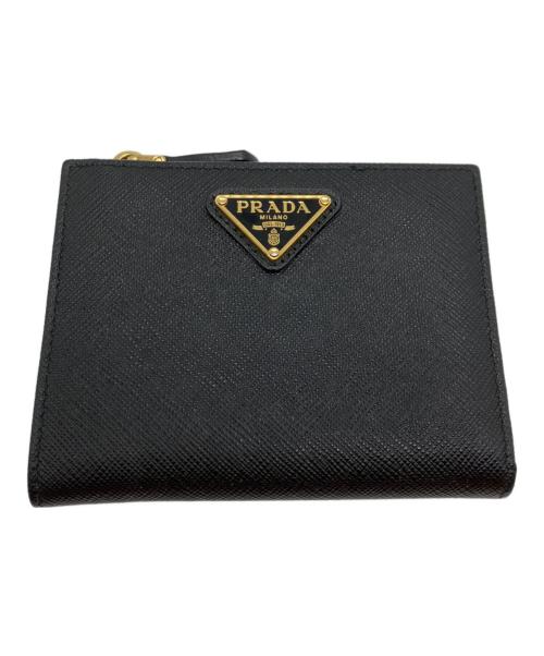 PRADA（プラダ）PRADA (プラダ) サフィアーノトライアングル 財布 ブラックの古着・服飾アイテム