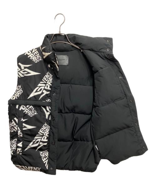 GIVENCHY（ジバンシィ）GIVENCHY (ジバンシィ) リバーシブル中綿ベスト ブラック×ホワイト サイズ:46の古着・服飾アイテム