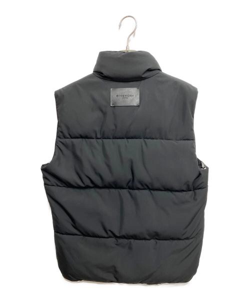 GIVENCHY（ジバンシィ）GIVENCHY (ジバンシィ) リバーシブル中綿ベスト ブラック×ホワイト サイズ:46の古着・服飾アイテム