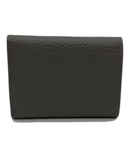 russet（ラシット）russet (ラシット) モノグラムプレート3つ折り財布 グレー 未使用品の古着・服飾アイテム