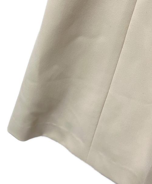 FOXEY NEWYORK（フォクシーニューヨーク）FOXEY NEWYORK (フォクシーニューヨーク) ノースリーブワンピース ベージュ サイズ:38の古着・服飾アイテム