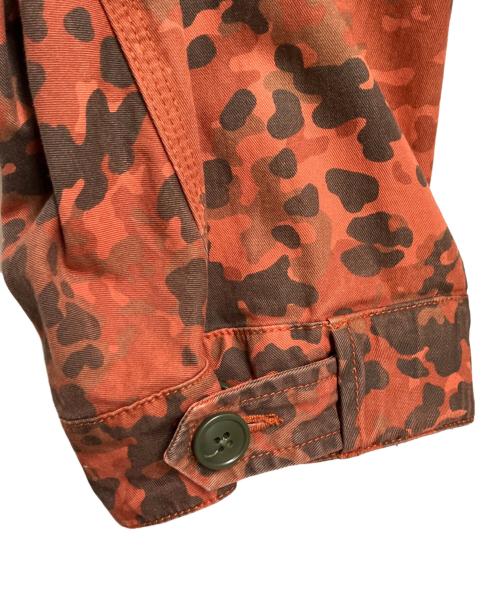 DIESEL（ディーゼル）DIESEL (ディーゼル) カモフラ柄ロゴ刺繍モッズコート オレンジ サイズ:Sの古着・服飾アイテム