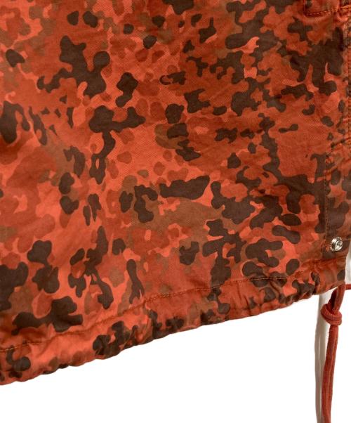 DIESEL（ディーゼル）DIESEL (ディーゼル) カモフラ柄ロゴ刺繍モッズコート オレンジ サイズ:Sの古着・服飾アイテム