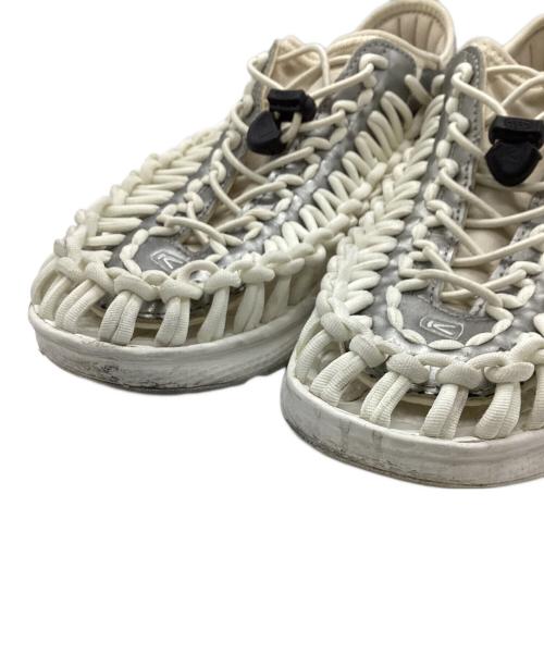KEEN（キーン）KEEN (キーン) UNEEK ホワイト サイズ:28cmの古着・服飾アイテム
