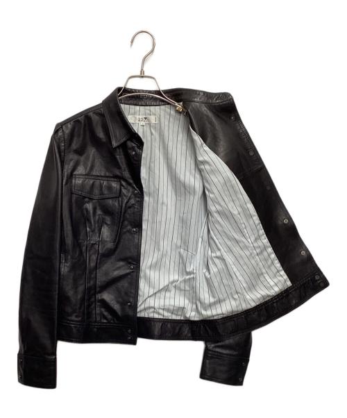 23区（ニジュウサンク）23区 (ニジュウサンク) スナップボタンレザートラッカージャケット ブラック サイズ:40の古着・服飾アイテム