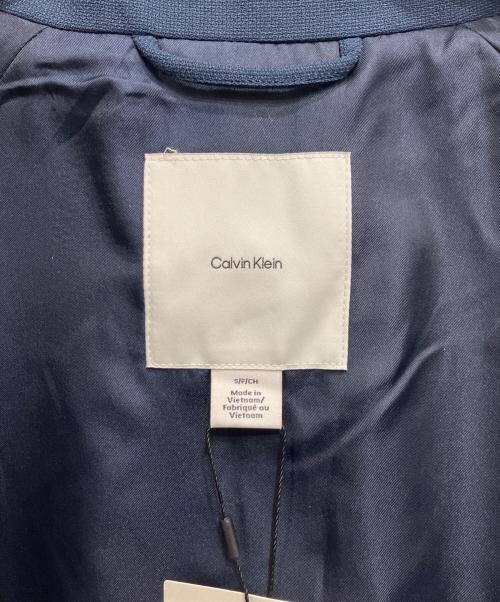 Calvin Klein Jeans（カルバンクラインジーンズ）Calvin Klein Jeans (カルバンクラインジーンズ) ロングスリーブトラックジャケット ネイビー サイズ:S 未使用品の古着・服飾アイテム