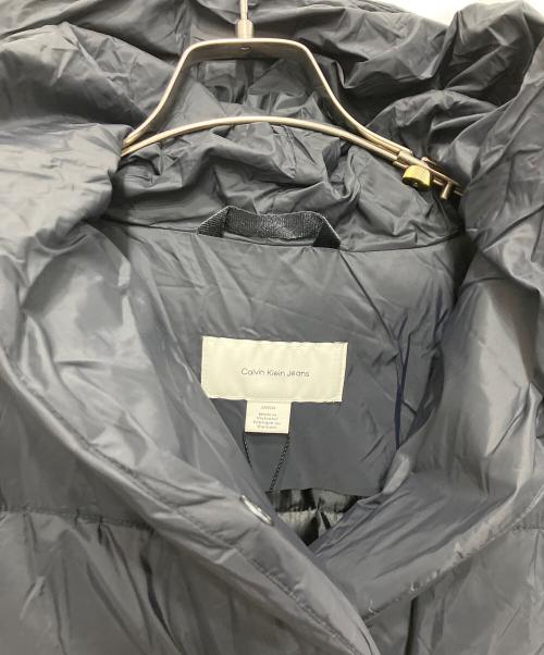 Calvin Klein Jeans（カルバンクラインジーンズ）Calvin Klein Jeans (カルバンクラインジーンズ) ヘビーウェイトクラシックパッファジャケット ブラック サイズ:S 未使用品の古着・服飾アイテム