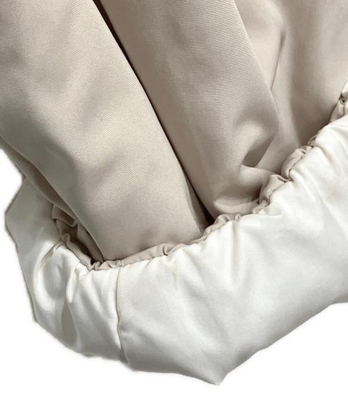 ADORE（アドーア）ADORE (アドーア) リバーシブルライトパディングコート アイボリー サイズ:38の古着・服飾アイテム