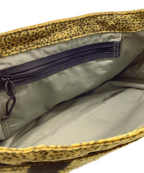 SUPREME（シュプリーム）SUPREME (シュプリーム) Velvet Small Messenger Bag ブラウンの古着・服飾アイテム