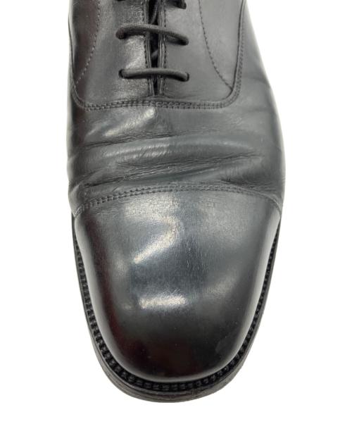 J.M.WESTON（ジェイエムウエストン）J.M.WESTON (ジェイエムウエストン) キャップトゥストレートチップシューズ ブラック サイズ:6Eの古着・服飾アイテム