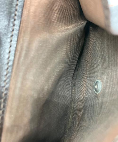 FENDI（フェンディ）FENDI (フェンディ) ズッカ柄2つ折り財布 ブラウンの古着・服飾アイテム