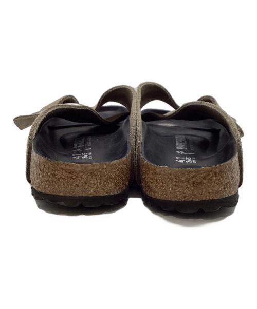 BIRKENSTOCK（ビルケンシュトック）BIRKENSTOCK (ビルケンシュトック) BIRKENSTOCK (ビルケンシュトック) 別注Arosa Big Buckle カーキ サイズ:41の古着・服飾アイテム