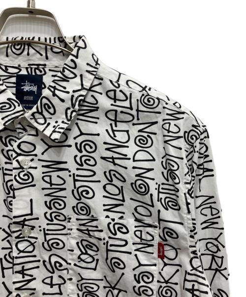 stussy（ステューシー）stussy (ステューシー) 総柄プリントシャツ ホワイト サイズ:Mの古着・服飾アイテム
