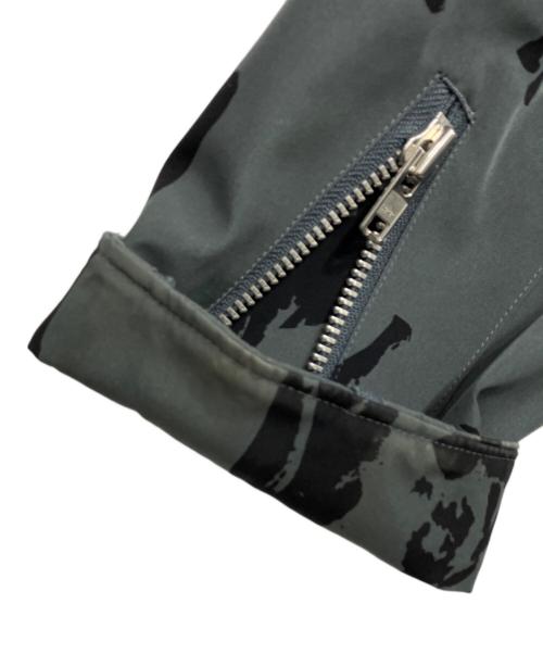 UNDERCOVERISM（アンダーカバーイズム）UNDERCOVERISM (アンダーカバーイズム) 02AW グラフィックマウンテンパーカー グレー サイズ:Mの古着・服飾アイテム