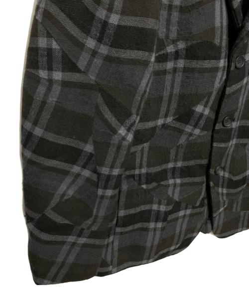 ISSEY MIYAKE MEN（イッセイミヤケメン）ISSEY MIYAKE MEN (イッセイミヤケメン) 変形チェックウールテーラードジャケット グレー サイズ:2の古着・服飾アイテム