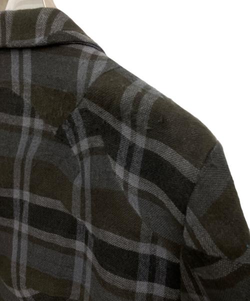 ISSEY MIYAKE MEN（イッセイミヤケメン）ISSEY MIYAKE MEN (イッセイミヤケメン) 変形チェックウールテーラードジャケット グレー サイズ:2の古着・服飾アイテム