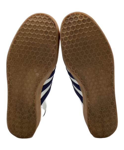 adidas（アディダス）adidas (アディダス) GAZELLE ホワイト×ネイビー サイズ:26の古着・服飾アイテム