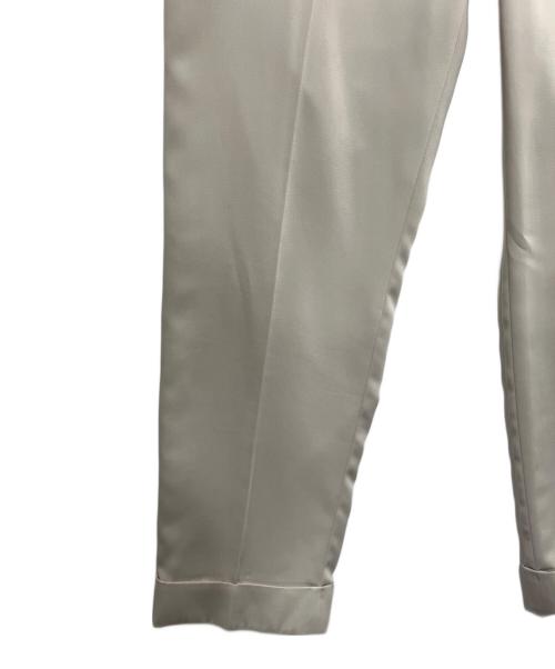 CULLNI（クルニ）CULLNI (クルニ) ベルトテーパードパンツ ベージュ サイズ:2の古着・服飾アイテム