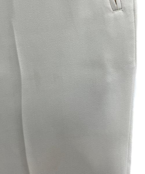 CULLNI（クルニ）CULLNI (クルニ) ベルトテーパードパンツ ベージュ サイズ:2の古着・服飾アイテム