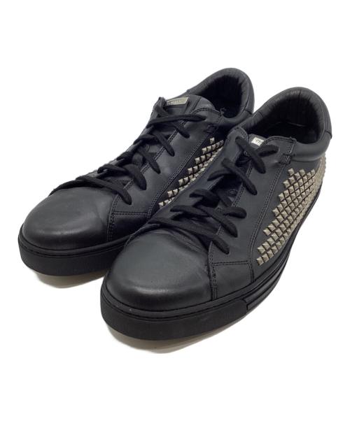 DSQUARED2（ディースクエアード）DSQUARED2 (ディースクエアード) スタッズスニーカー ブラック サイズ:SIZE 42の古着・服飾アイテム