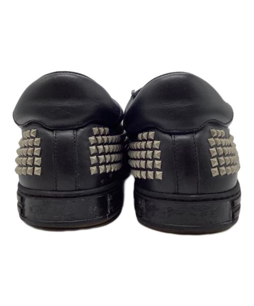 DSQUARED2（ディースクエアード）DSQUARED2 (ディースクエアード) スタッズスニーカー ブラック サイズ:SIZE 42の古着・服飾アイテム