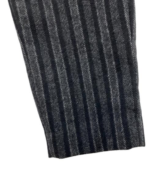 wjk（ダブルジェイケー）wjk (ダブルジェイケー) stripe easy trousers グレー サイズ:Sの古着・服飾アイテム