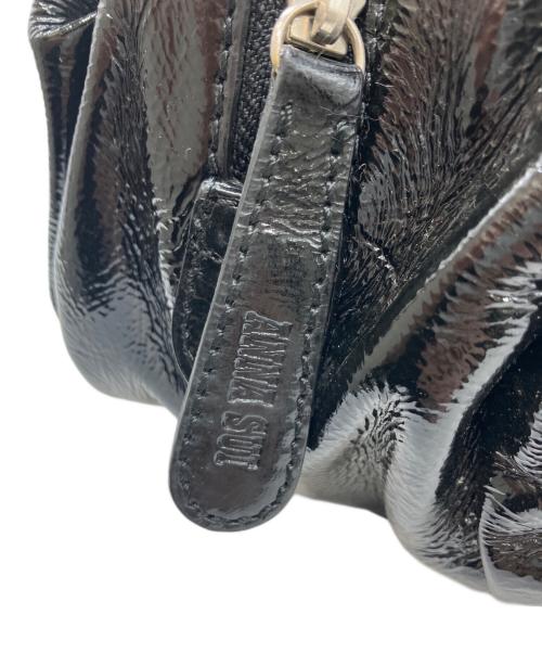 ANNA SUI（アナスイ）ANNA SUI (アナスイ) エナメルトートバッグ ブラックの古着・服飾アイテム