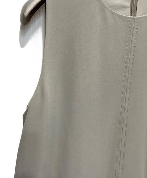 UN3D.（アンスリード）UN3D. (アンスリード) COCOON NO SLEEVE ベージュ×カーキ サイズ:36の古着・服飾アイテム
