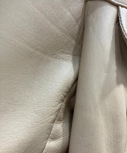 BURBERRY BLUE LABEL（バーバリー ブルー レーベル）BURBERRY BLUE LABEL (バーバリー ブルー レーベル) レザージャケット ベージュ サイズ:38の古着・服飾アイテム