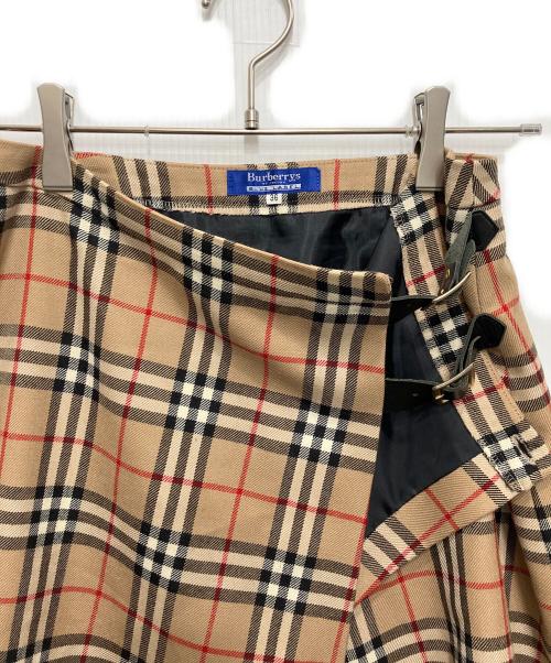 BURBERRY BLUE LABEL（バーバリー ブルー レーベル）BURBERRY BLUE LABEL (バーバリー ブルー レーベル) ラップスカート ベージュ サイズ:36の古着・服飾アイテム