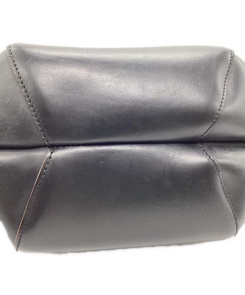 ART BROWN（アートブラウン）ART BROWN (アートブラウン) レザーショルダーバッグ ブラックの古着・服飾アイテム