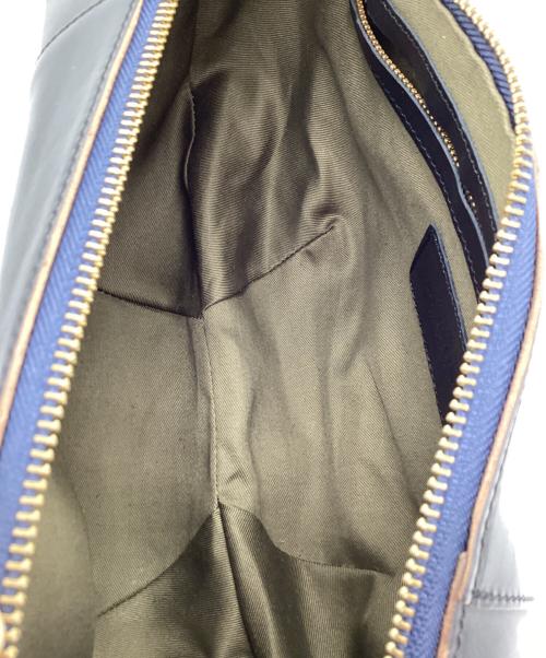 ART BROWN（アートブラウン）ART BROWN (アートブラウン) レザーショルダーバッグ ブラックの古着・服飾アイテム